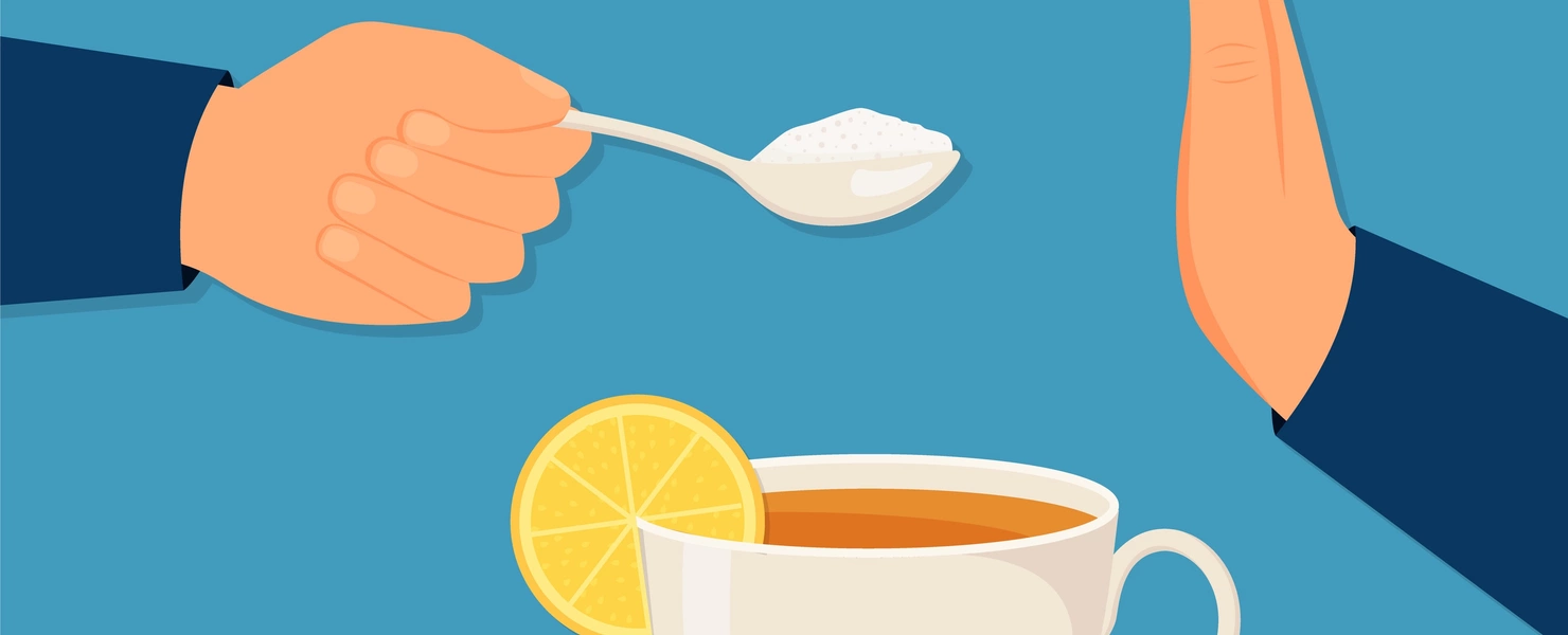 Illustration auf blauem Hintergrund: Eine Hand hält einen Löffel mit Zucker über einer Teetasse mit Zitrone und Minzblättern. Eine zweite Hand hebt sich in einer ‚Stopp‘-Geste, als Zeichen der Ablehnung von Zucker.